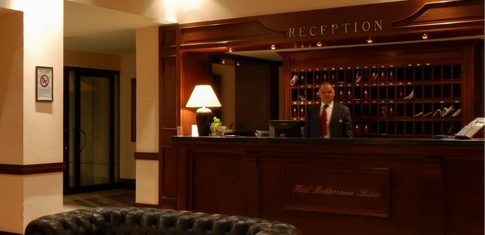 Hotel Mediterraneo Чивитавекия Екстериор снимка