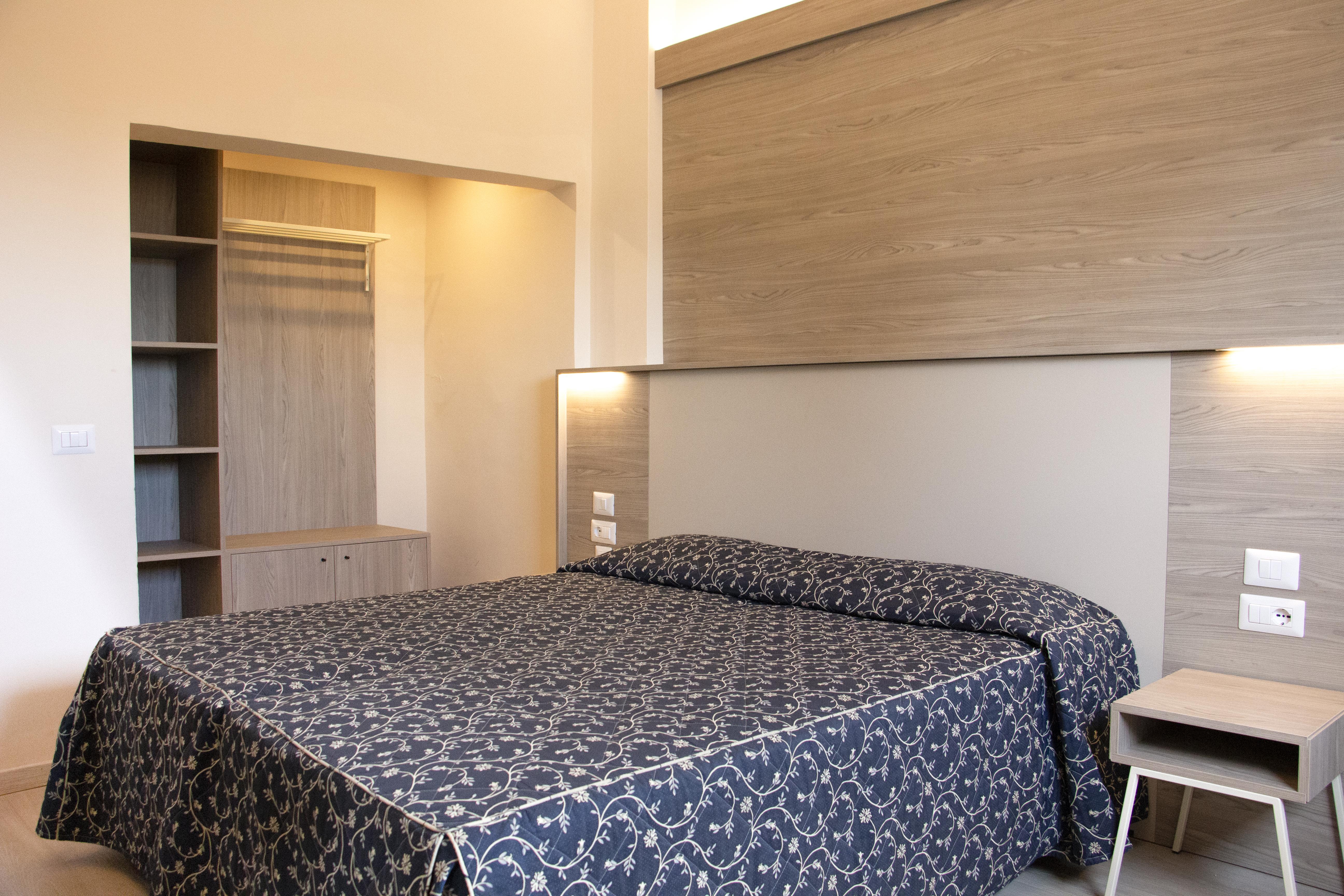 Hotel Mediterraneo Чивитавекия Екстериор снимка